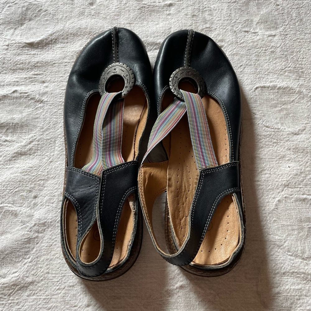 Spring Step Leather Sandals - Picture 4 of 6